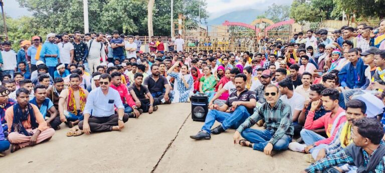 दंतेवाड़ा में बवाल, महेंद्र कर्मा की बेटी ने करवा दिया NMDC प्लांट में काम बंद, जानिए वजह ,,,,,,,,, दीपक मरकाम की रिपोर्ट,,,,,,,,,,,,,,,