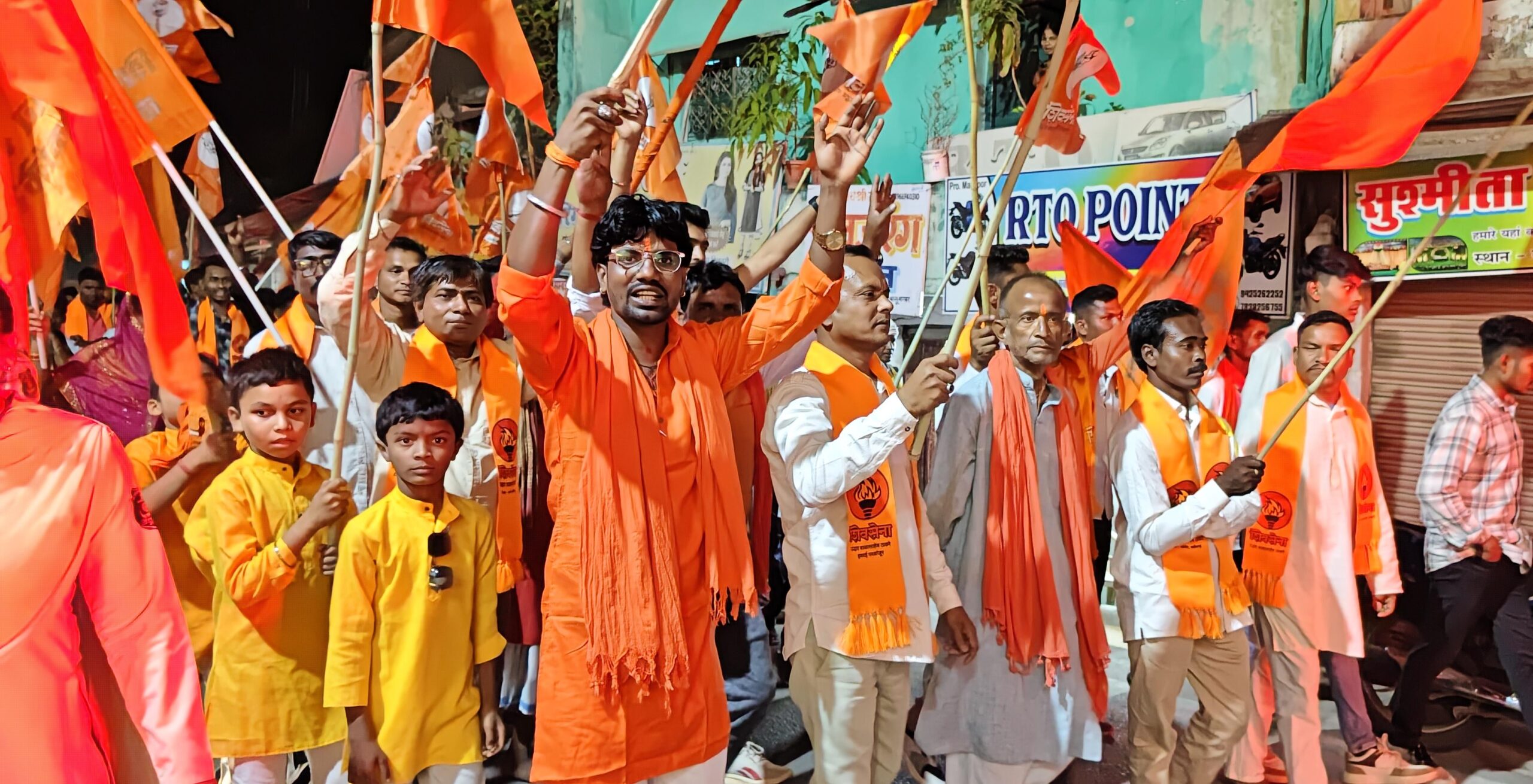 शिवसेना के द्वारा पूरे देशभर में भगवान श्री रामचंद्र जी का जन्मोत्सव रामनवमी बड़े हर्षोल्लाह से मनाया गया, उसी कडी में आज पुरा कांकेर जिले…..।