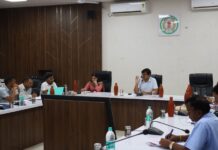 *हर योजना का लाभ अंतिम व्यक्ति तक पहुंचे: कलेक्टर का सख्त निर्देश*,,,,,,,,,,,,,,,,,,,,,,,,,,,,,,*बीजापुर जिले से दीपक मरकाम की खबर*