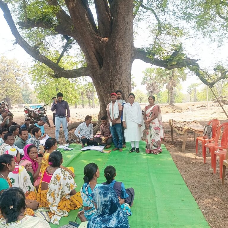 *प्रकृति की गोद में सजी ग्राम सभाएं, महिलाओं और बच्चों के अधिकारों पर जोर*,,,,,,,,,,,,,,  ,,,,,,,,,,,,,तेजनारायण सिंह की रिपोर्ट,,,,,,,,