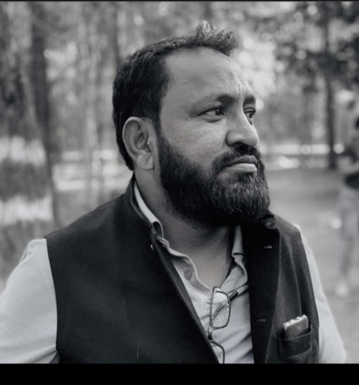 डीजल पेट्रोल की बेतहाशा वृद्धि और महंगाई ने तोड़ी कमर जनता जनार्दन का जीना हुआ मुहाल…..वैश्विक संकट से घिरा देश हालात बिगड़ता देख अपनी जिम्मेदारियों से भागे हुक्मरान….