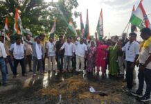 *बीजापुर में अमित शाह का पुतला दहन, आदिवासी बनाम वनवासी विवाद पर कांग्रेस का प्रदर्शन “वनवासी शब्द” थोपकर आरक्षण खत्म करने की साजिश” – सालिक नागवंशी* दीपक मरकाम की खबर
